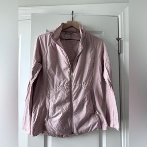 Lightweight outdoor workout jacket